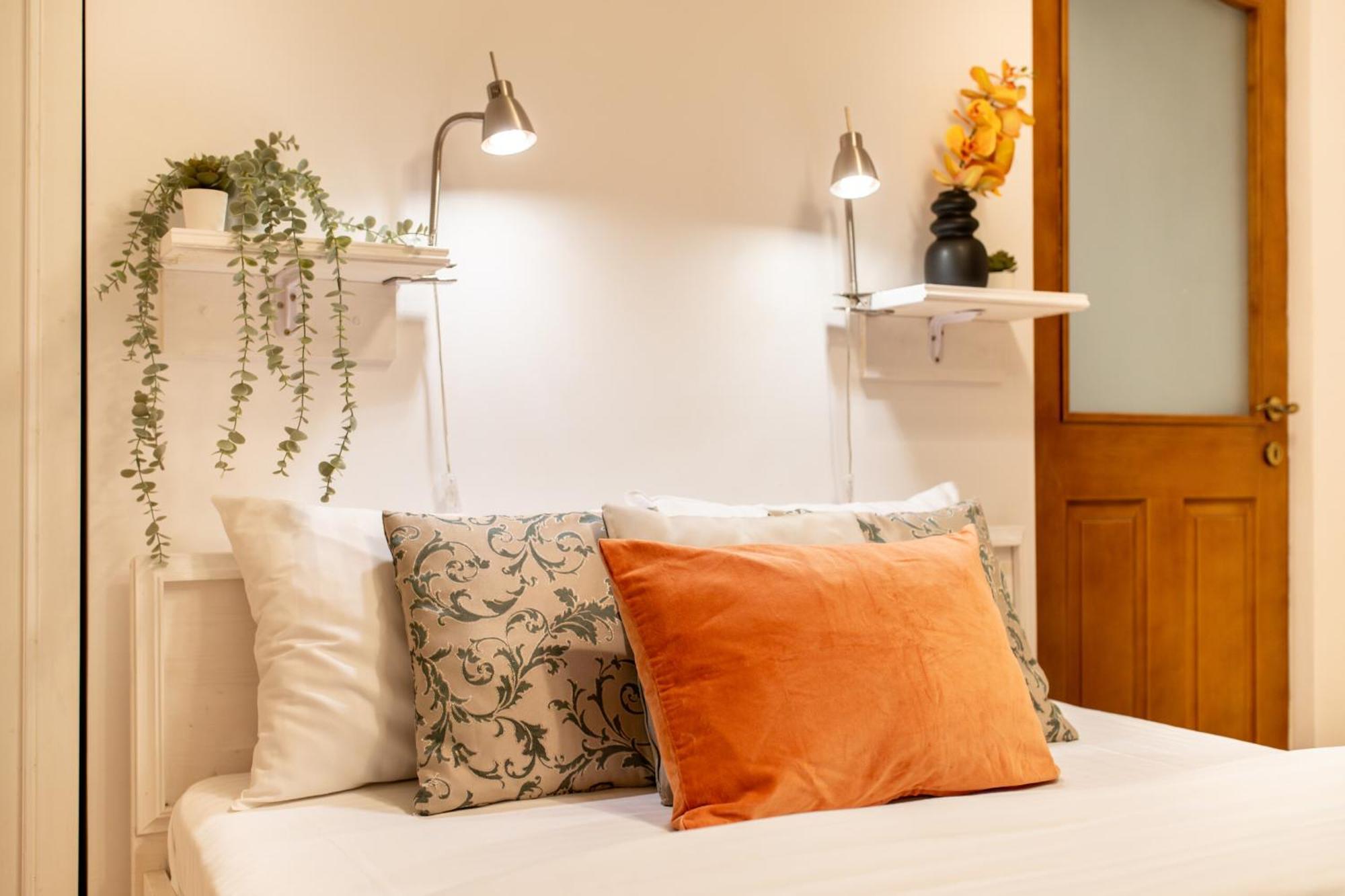 2Br Apartment At Piata Natiunilor Unite: Perfect For City Center Stays 부쿠레슈티 외부 사진