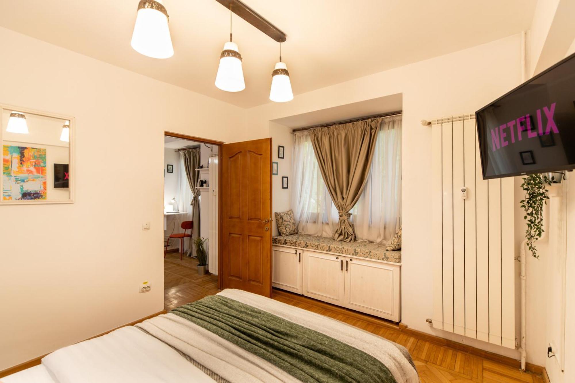 2Br Apartment At Piata Natiunilor Unite: Perfect For City Center Stays 부쿠레슈티 외부 사진