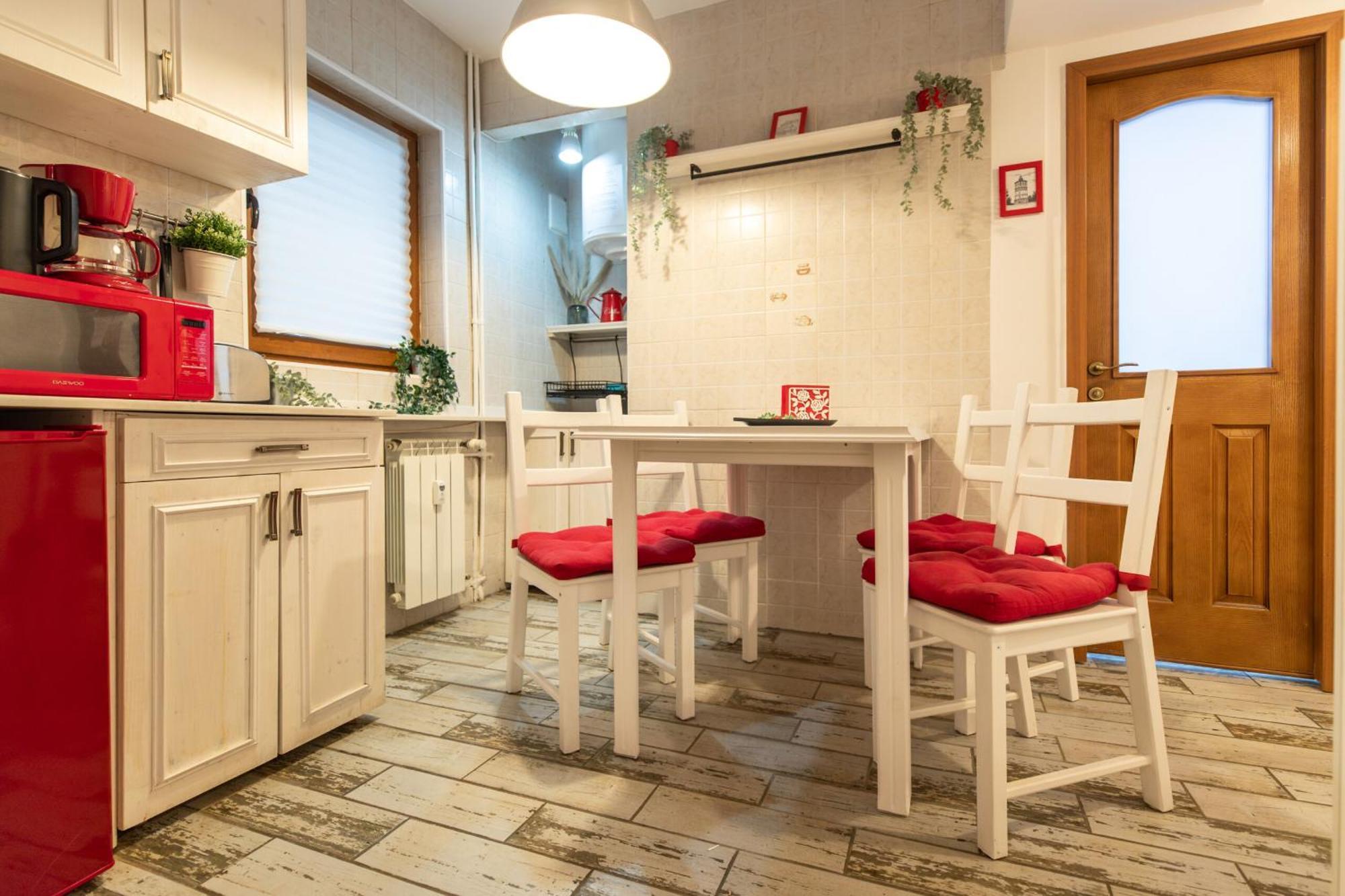 2Br Apartment At Piata Natiunilor Unite: Perfect For City Center Stays 부쿠레슈티 외부 사진